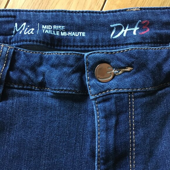DH3 Mia Mid Rise Blue Jeans - Picture 9 of 16